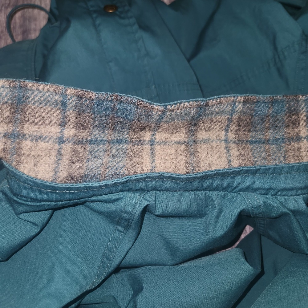 Vintage Woolrich Woman Green Field Jacket Wool Lined Barn Coat Size M - Picture 12 of 13
